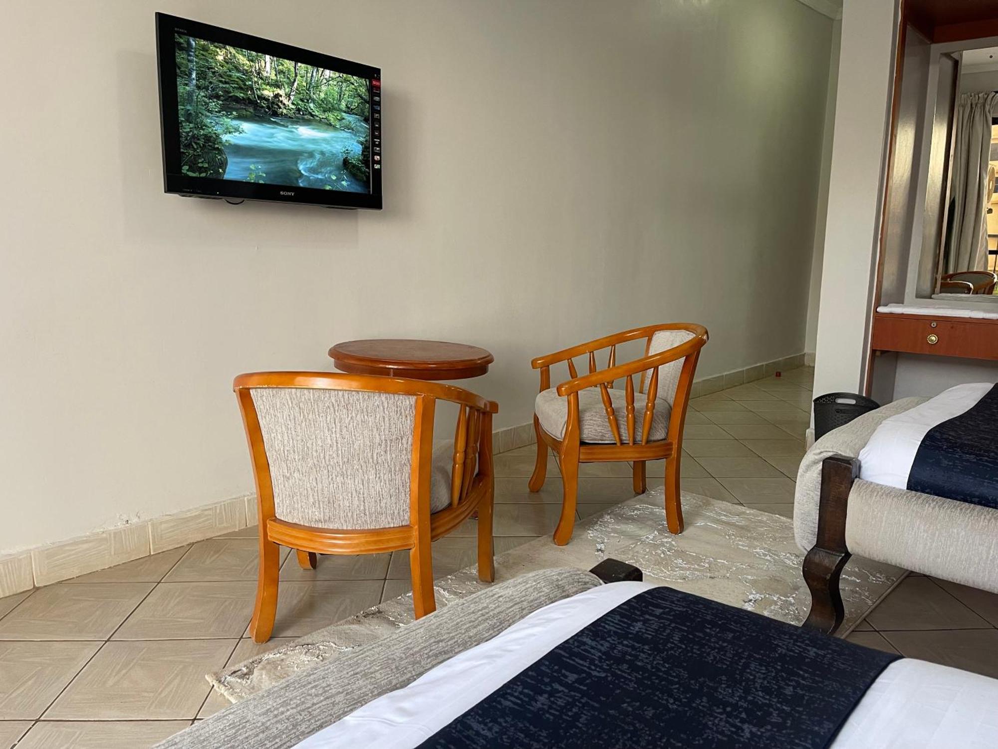 Iman Hotel Isiolo Zewnętrze zdjęcie