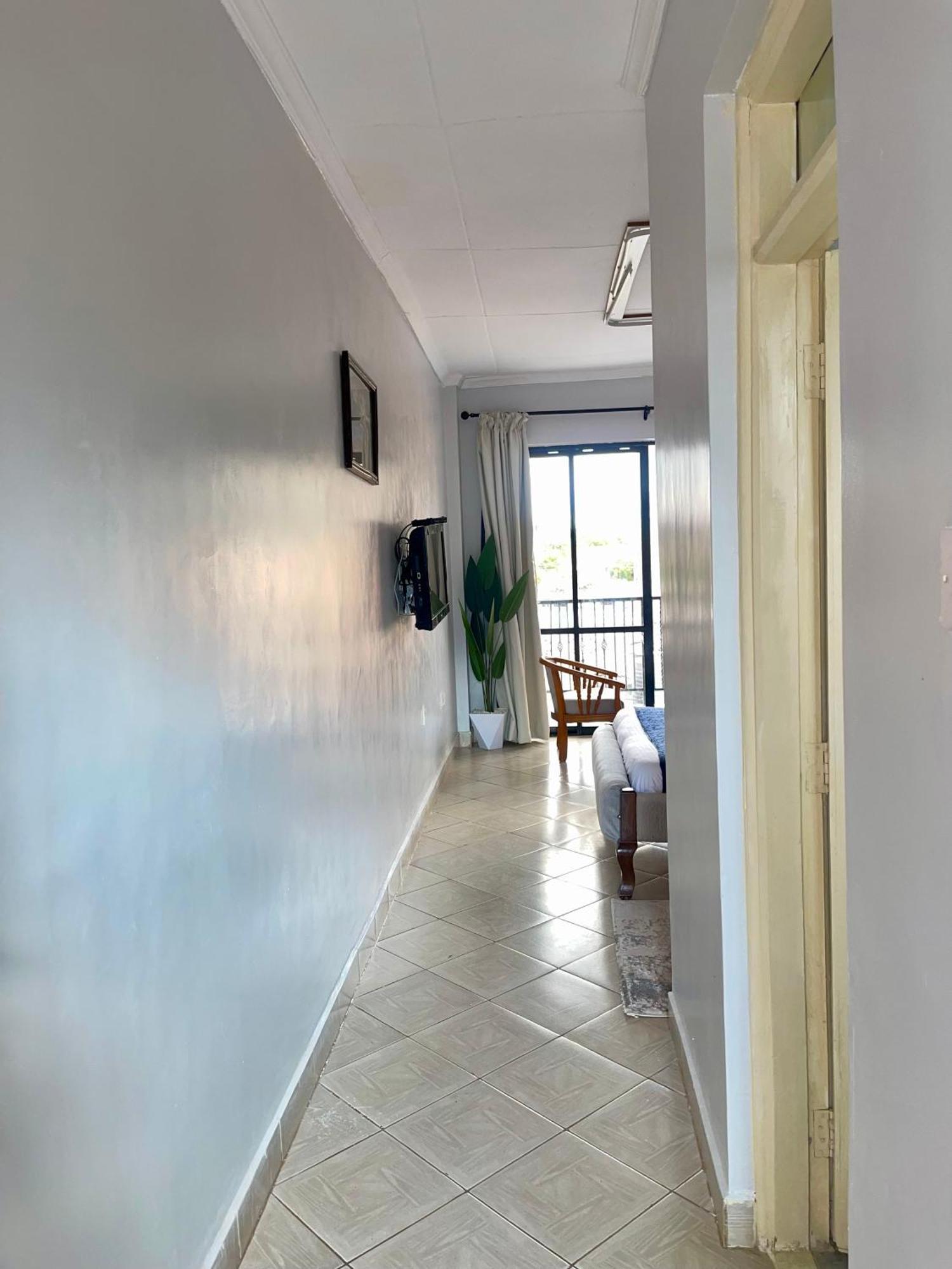 Iman Hotel Isiolo Zewnętrze zdjęcie